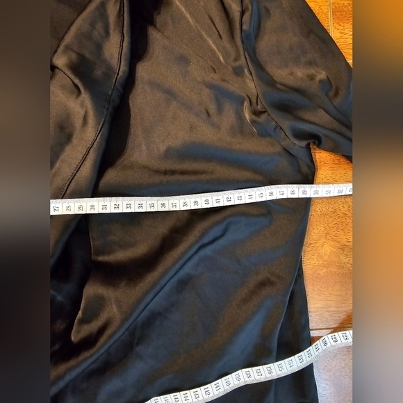 Beautiful Satin Blouse With Drop Neckline and Slit Sleeves - Picture 14 of 14